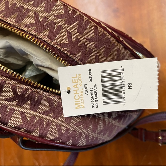 Michael Kors Abby Tote - Picture 7 of 7